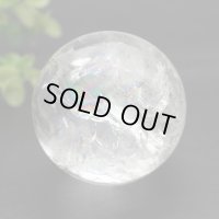 【セール20%OFF】レインボー入 ◆ 水晶 丸玉 約58ミリ 置石 メール便不可