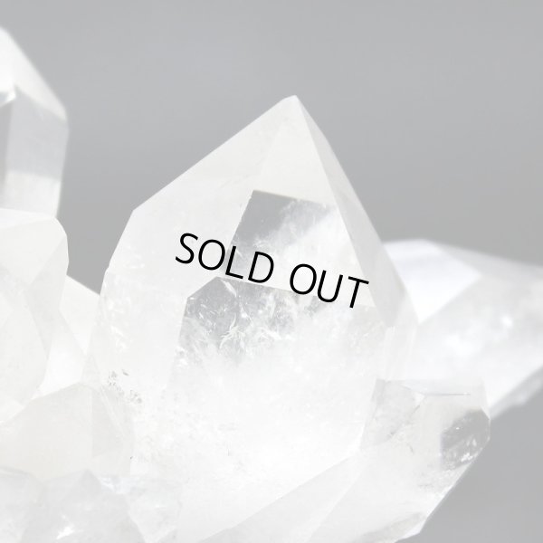 画像4: トマスゴンサガ産 水晶 クラスター 293g  トレー・さざれチップ付