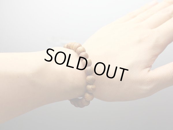 画像8: ラスト1本・超稀少◆屋久杉 8ミリ 数珠 ブレスレット 　長寿・開運・厄除け　世界遺産  天然木 やくすぎ お守り プレゼント 男性用 女性用 メンズ レディース 敬老の日 (8)