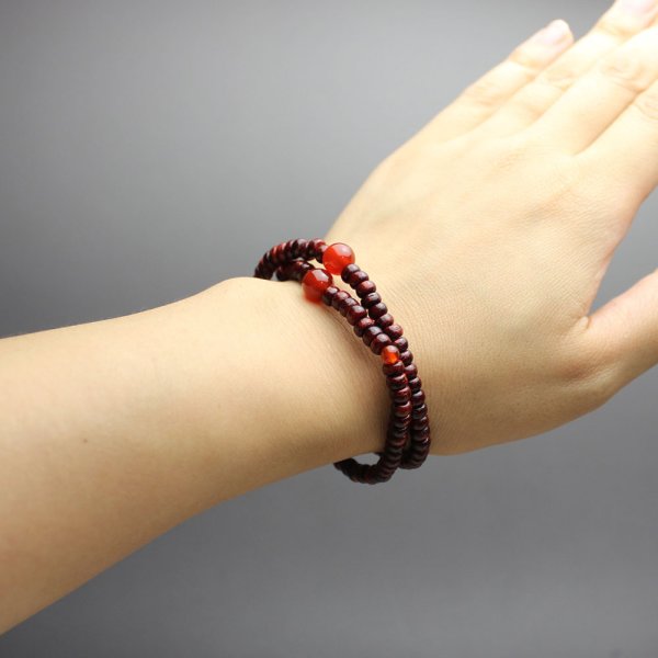 画像4: 内周16cm【108玉 数珠 ブレスレット】虎檀 瑪瑙 (こたん めのう) 二重ブレス 腕輪 念珠 敬老の日 贈り物 ギフト (4)