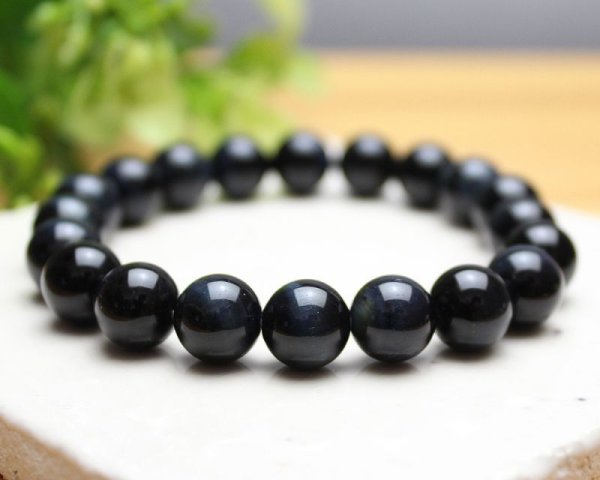 画像2: 冷静な判断力♪10ミリ高級青虎目石(ブルータイガーアイ・ホークスアイ)パワーストーンブレスレット男性用 女性用 メンズ レディース (2)