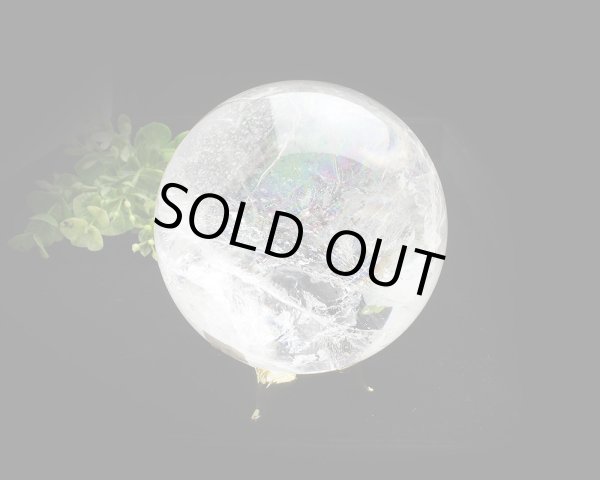 画像3: レインボー入◆水晶　丸玉 約77ミリ　置石　メール便不可 (3)