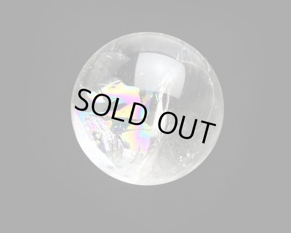 画像3: レインボー入◆水晶　丸玉 約59ミリ　置石　メール便不可 (3)