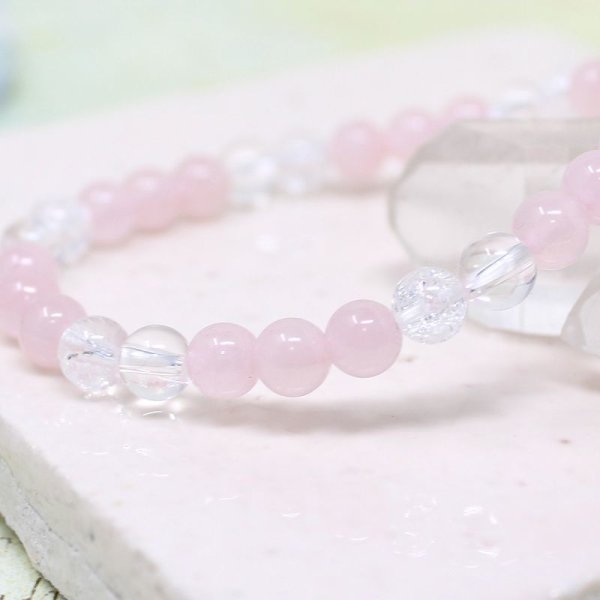 画像2: 【女性のお守り石】 6ミリ ローズクォーツ×クラック水晶×水晶 パワーストーンブレスレット 天然石ブレスレット (2)