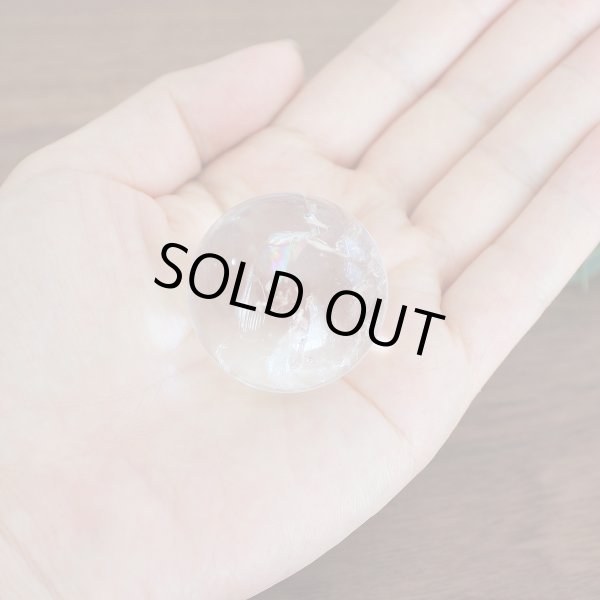 画像3: レインボー入 ◆ 水晶 【A】丸玉 約34ミリ 置石 スフィア メール便不可 (3)